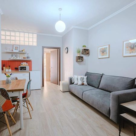 Nevila'S Apartment Tiranë Ngoại thất bức ảnh