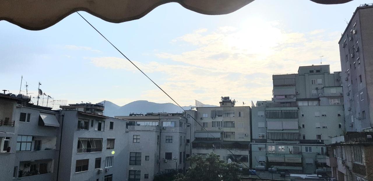 Nevila'S Apartment Tiranë Ngoại thất bức ảnh