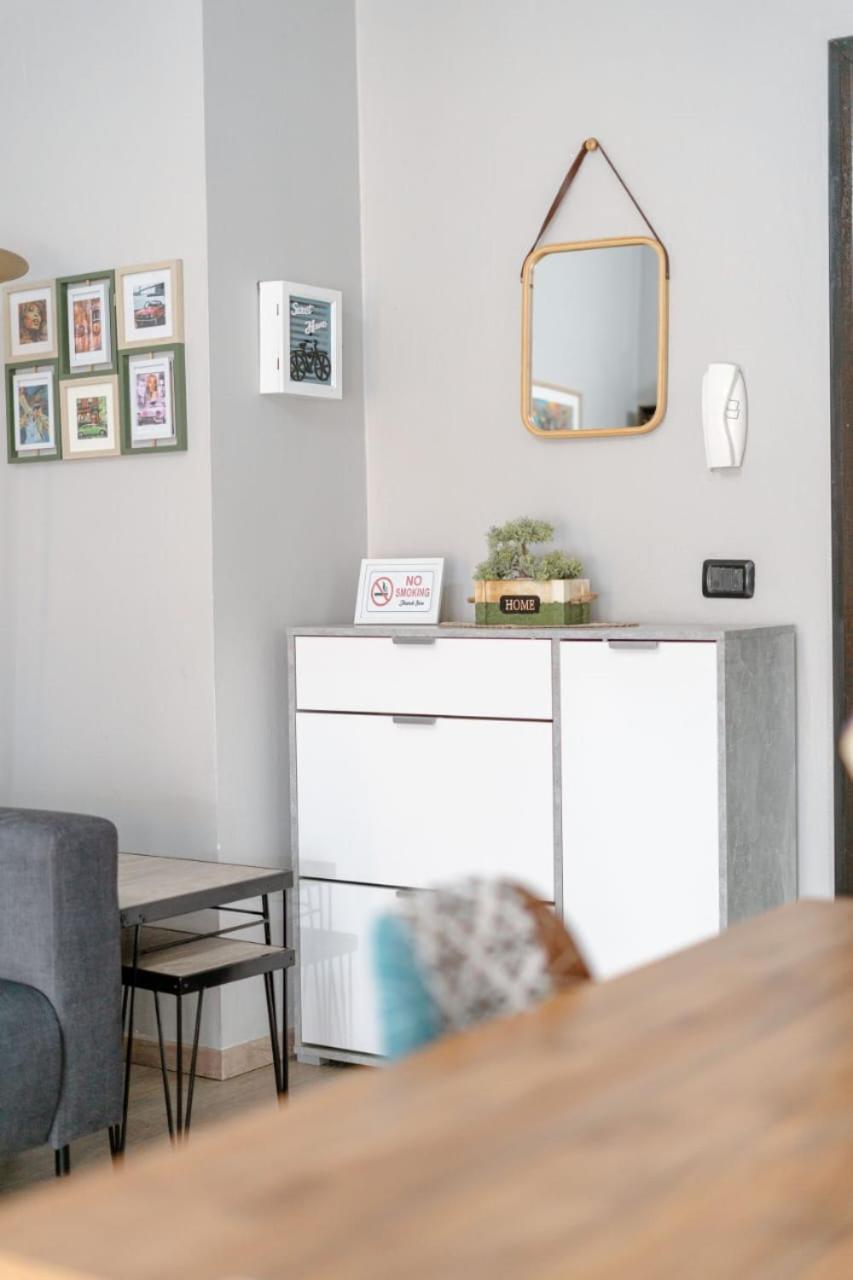 Nevila'S Apartment Tiranë Ngoại thất bức ảnh